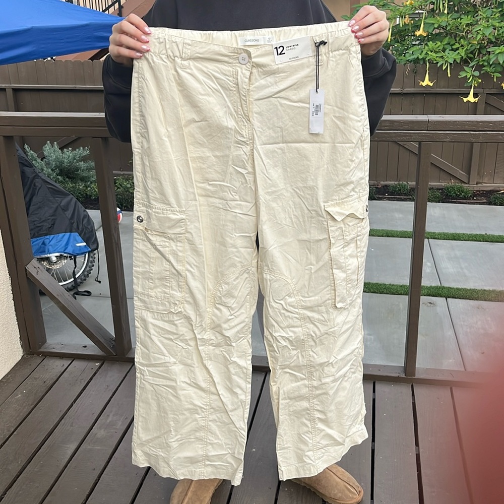 Low rise cargo pants